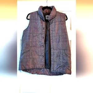 IZOD plaid vest size Large